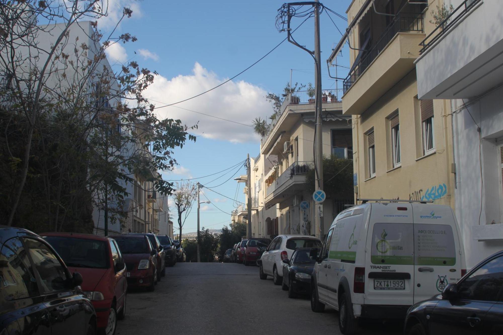 "Under The Olive Tree"- Beautiful Apartment In The Heart Of Атина Екстериор снимка